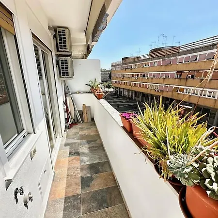 Cozy And Independent Apartment